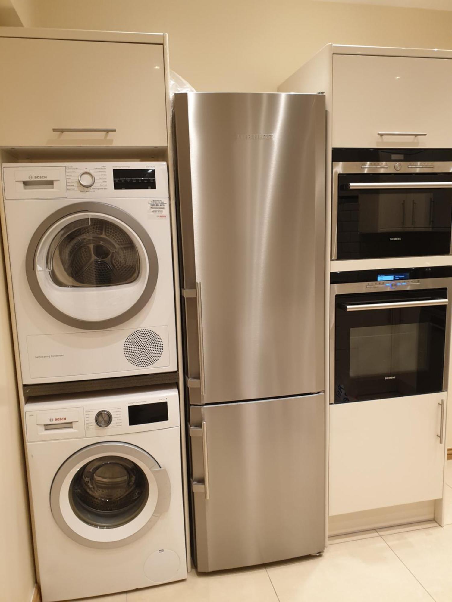 London Luxury Apartments 3 Bedroom Sleeps 8 With 3 Bathrooms 5 Mins Walk To Tube Station Free Parking Ilford Exterior photo