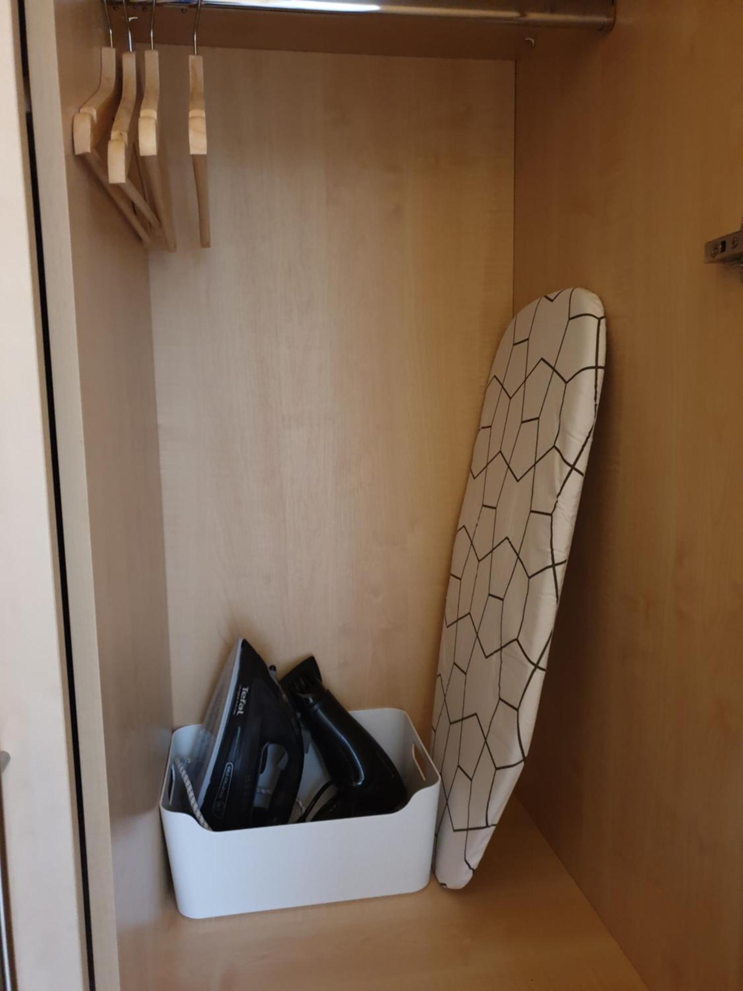 London Luxury Apartments 3 Bedroom Sleeps 8 With 3 Bathrooms 5 Mins Walk To Tube Station Free Parking Ilford Exterior photo